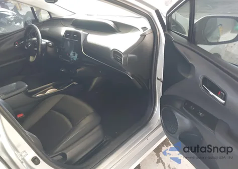 2017 Toyota Prius Four из США, поврежденный, VIN JTDKARFUXH3031853